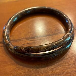 Bangle bracelet